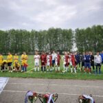 футболисты