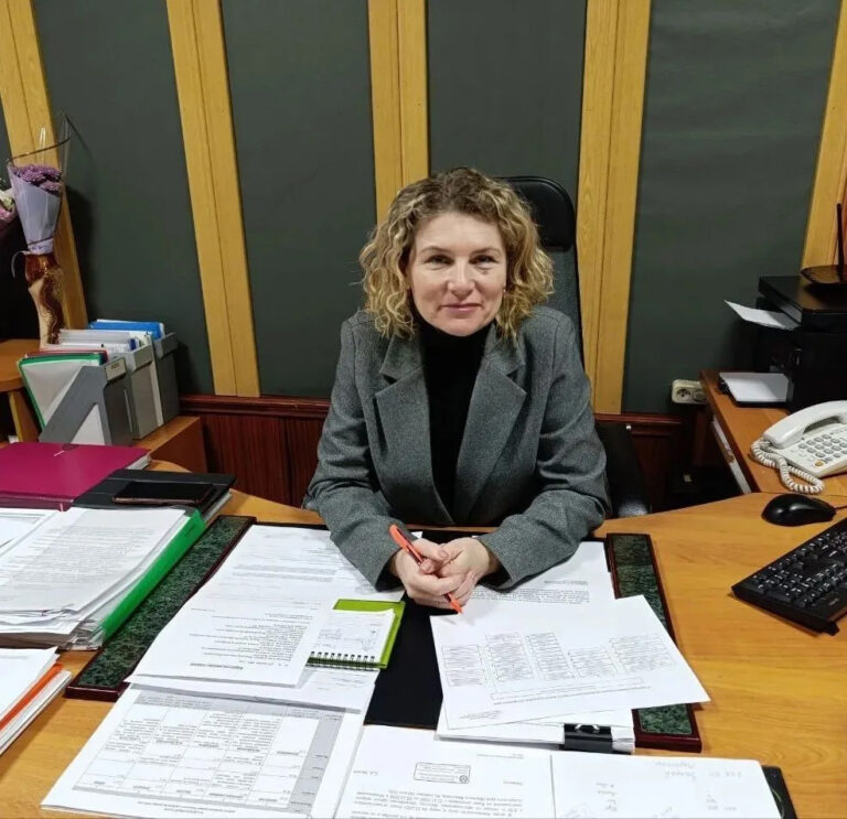 Менщикова